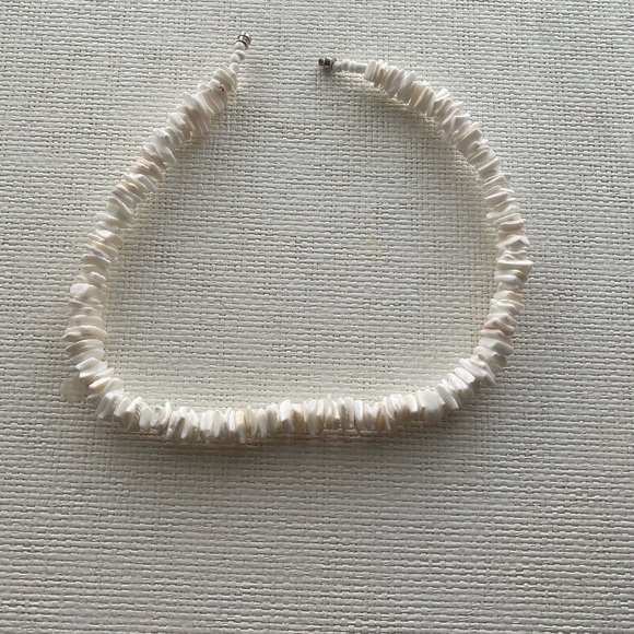 shell necklace - Picture 1 of 2